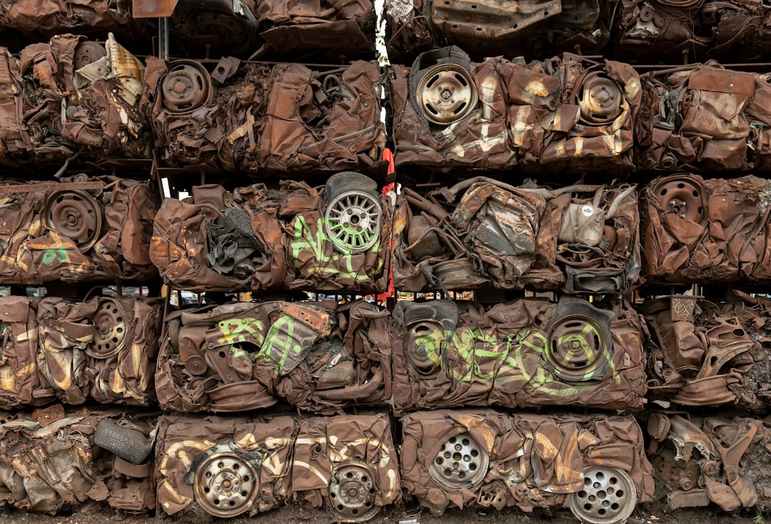 Recycling metals